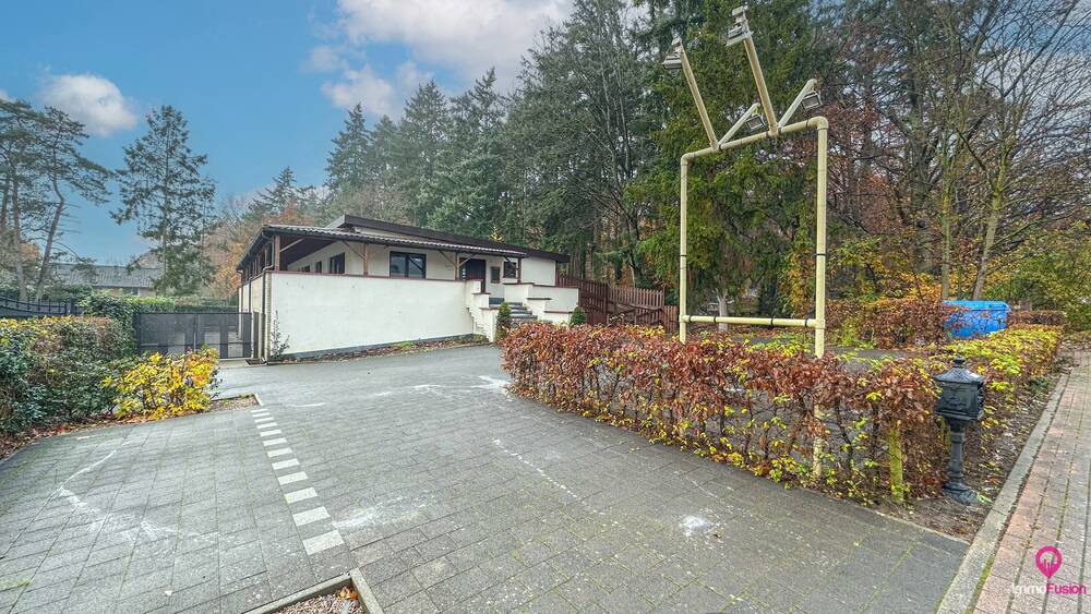 Handelszaak te koop in Heusden-Zolder 3550 489000.00€ slaapkamers 500.00m² - Zoekertje 487950
