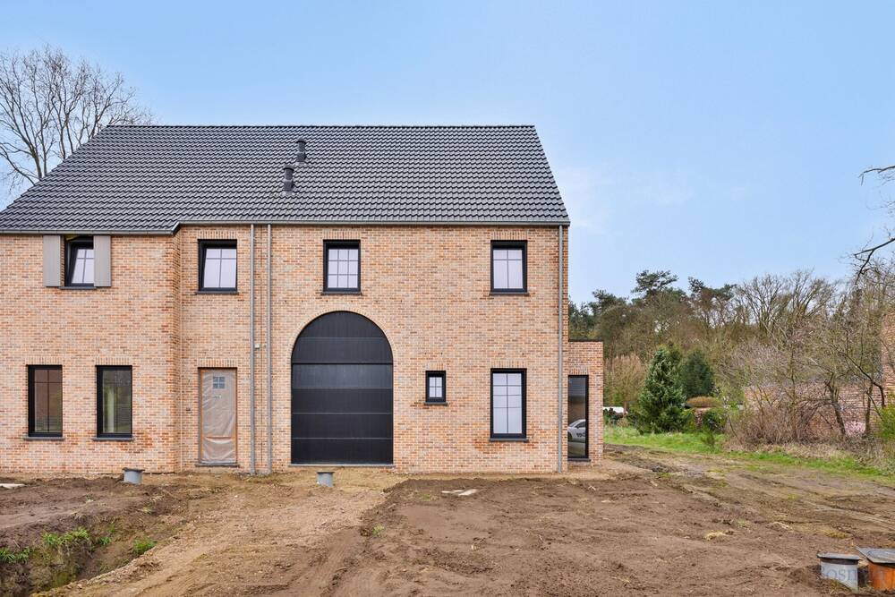 Huis te  koop in Oostham 3945 448000.00€  slaapkamers m² - Zoekertje 490153