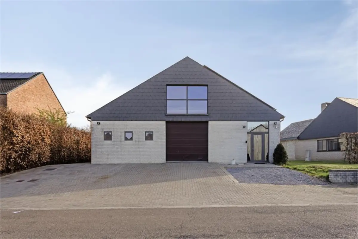 Appartement te  huur in Heppen 3971 1950.00€ 4 slaapkamers m² - Zoekertje 489975