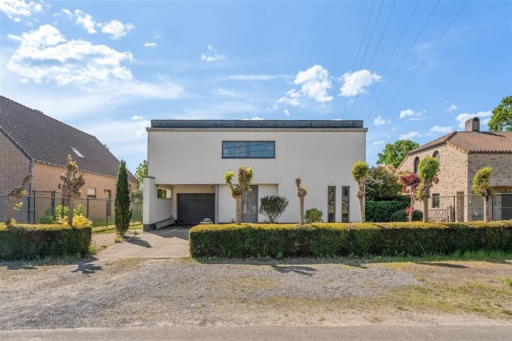Huis te koop in Zonhoven 3520 449000.00€ 3 slaapkamers 216.00m² - Zoekertje 490302