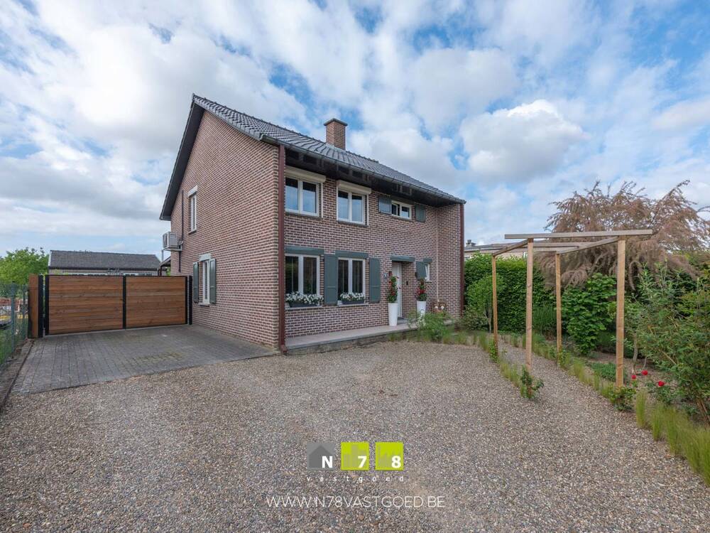 Huis te koop in Maasmechelen 3630 425000.00€ 3 slaapkamers 134.00m² - Zoekertje 490312