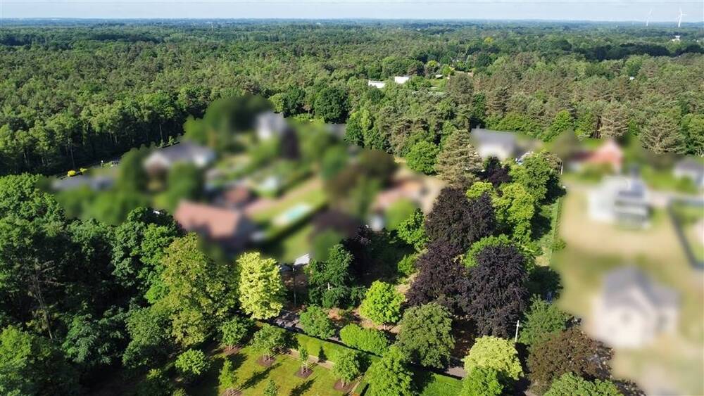 Grond te  koop in Heusden-Zolder 3550 365000.00€  slaapkamers m² - Zoekertje 492452