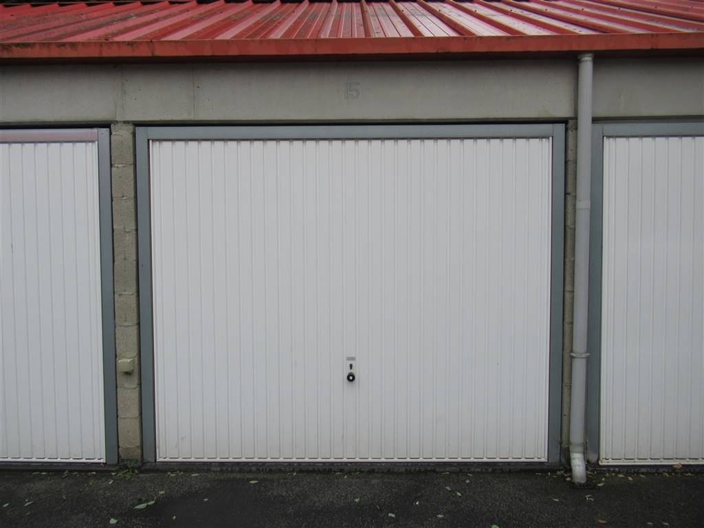 Parking & garage te  huur in Sint-Truiden 3800 90.00€  slaapkamers m² - Zoekertje 492684