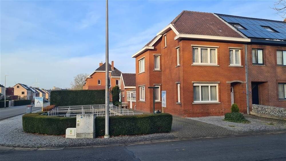 Huis te koop in Bilzen 3740 219000.00€ 3 slaapkamers 176.00m² - Zoekertje 503273