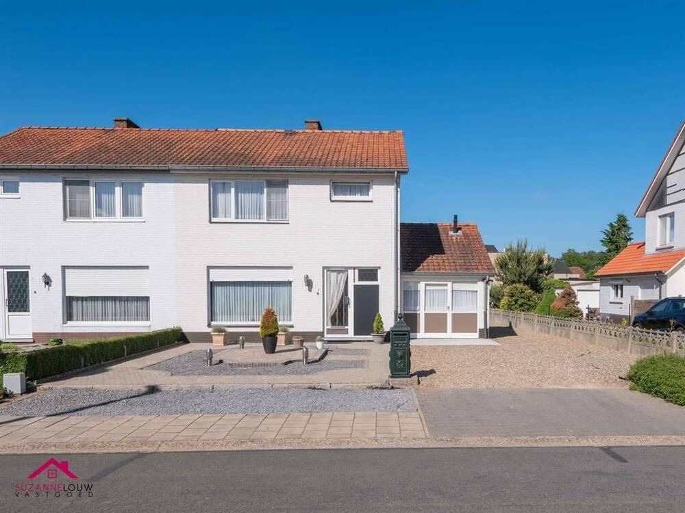 Huis te koop in Neeroeteren 3680 229000.00€ 3 slaapkamers 142.00m² - Zoekertje 503301