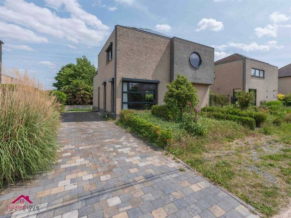 Huis te koop in Neeroeteren 3680 375000.00€ 3 slaapkamers 188.00m² - Zoekertje 502744