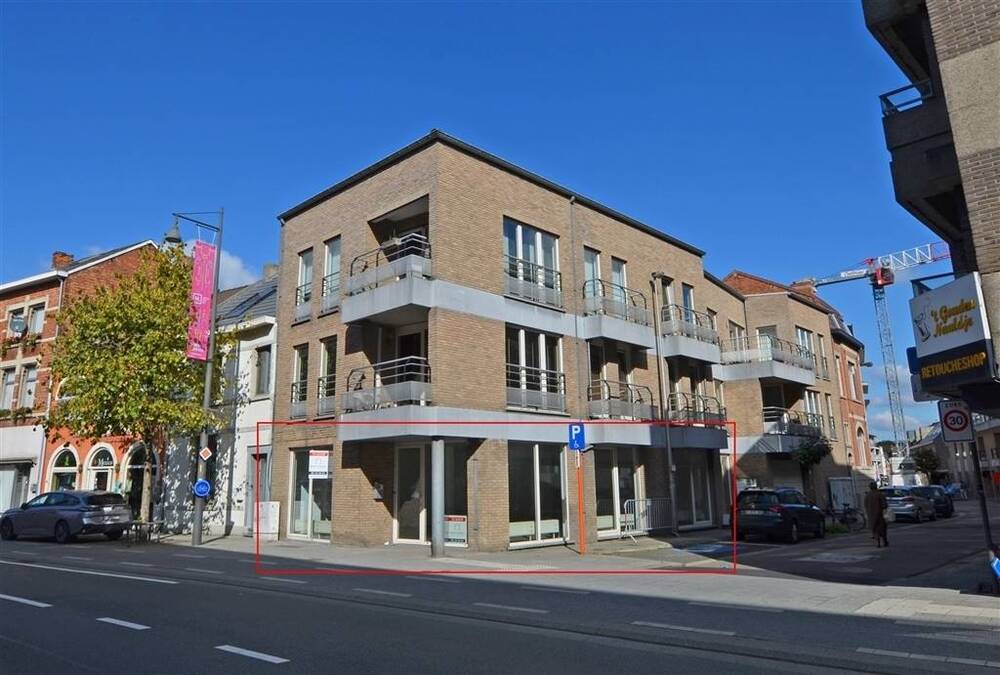 Handelszaak te huur in Hasselt 3500 950.00€ slaapkamers 111.00m² - Zoekertje 501059