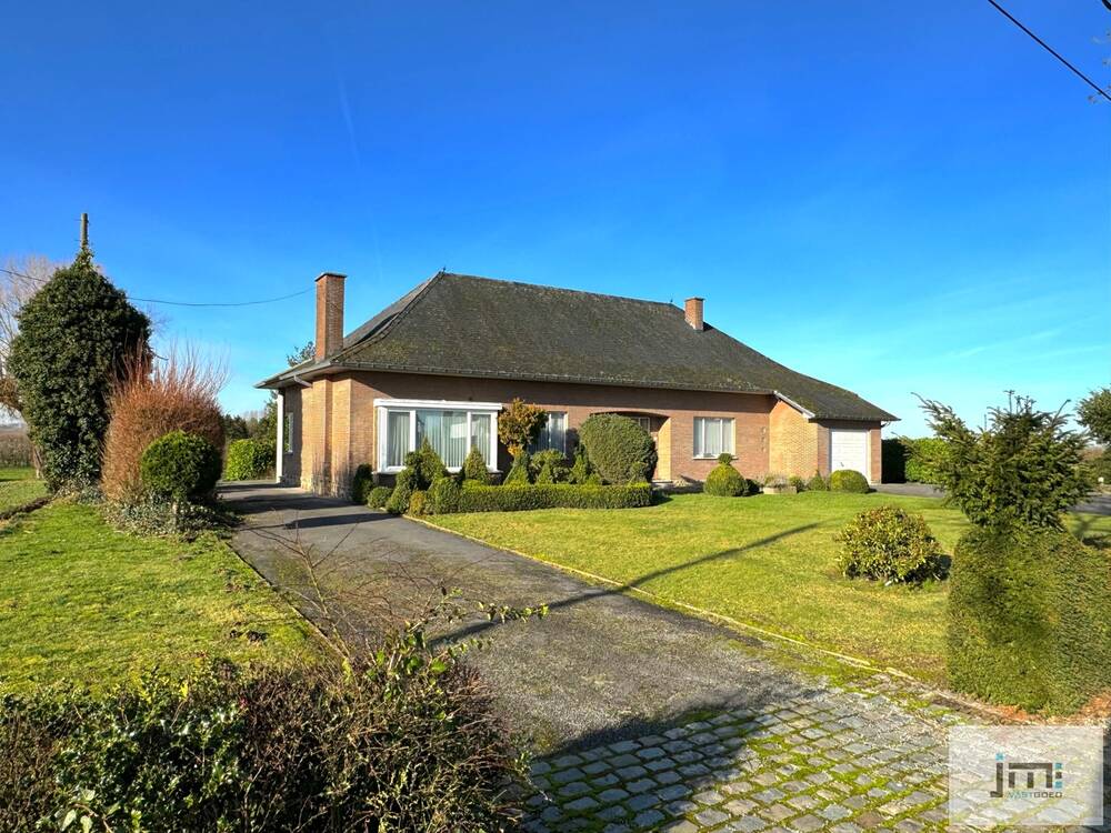 Villa te  koop in Wellen 3830 325000.00€ 3 slaapkamers 225.00m² - Zoekertje 500892