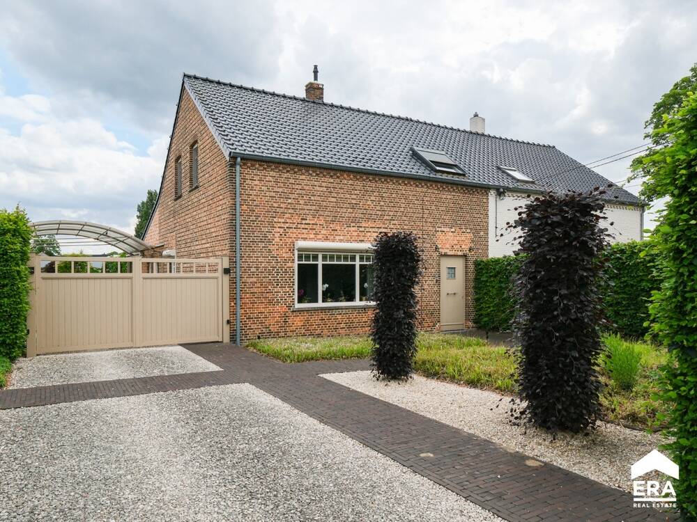 Huis te koop in Overpelt 3900 349000.00€ 4 slaapkamers 163.00m² - Zoekertje 501698