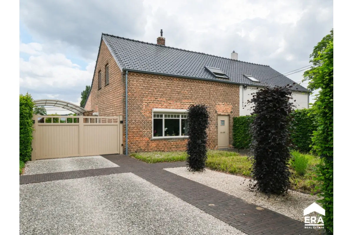 Huis te  koop in Overpelt 3900 349000.00€ 4 slaapkamers 163.00m² - Zoekertje 501699