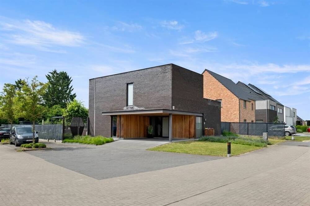 Huis te koop in Nieuwerkerken 3850 725000.00€ 6 slaapkamers 358.00m² - Zoekertje 501665