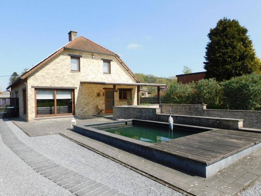 Villa te  koop in Paal 3583 532500.00€ 3 slaapkamers 215.00m² - Zoekertje 499673