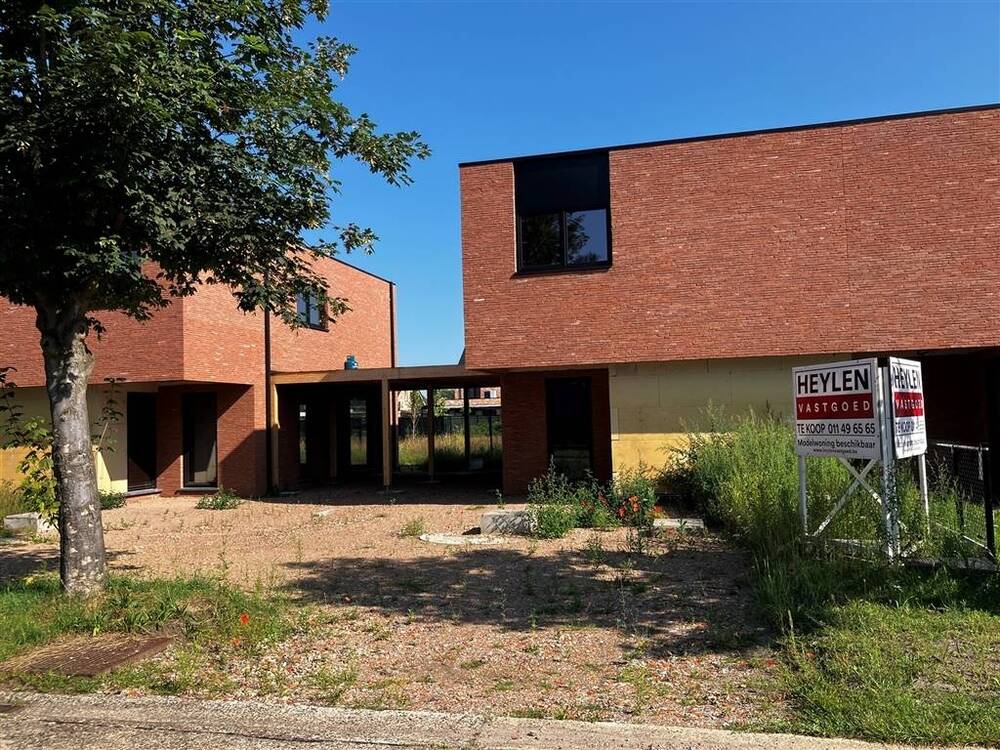 Huis te  koop in Leopoldsburg 3970 327000.00€ 3 slaapkamers 143.00m² - Zoekertje 499811