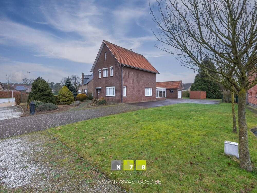 Huis te koop in Meeuwen-Gruitrode 3670 249000.00€ 3 slaapkamers 129.00m² - Zoekertje 500054