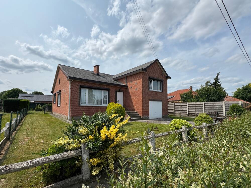 Huis te koop in Herk-de-Stad 3540 244500.00€ 3 slaapkamers 165.00m² - Zoekertje 500477