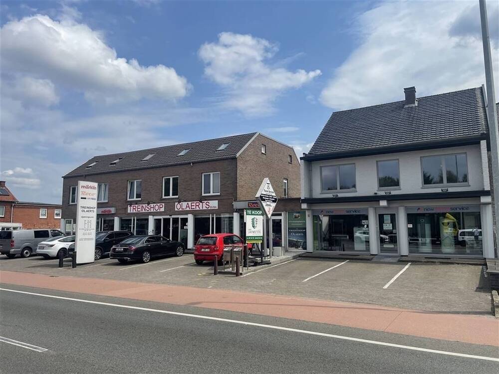 Appartementsgebouw te  koop in Diepenbeek 3590 1795000.00€  slaapkamers 1535.00m² - Zoekertje 499847