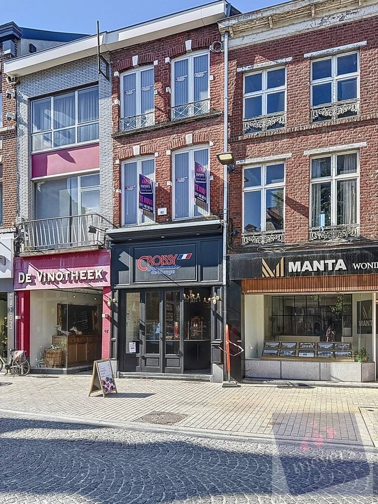 Handelszaak te huur in Sint-Truiden 3800 1550.00€ slaapkamers m² - Zoekertje 499677