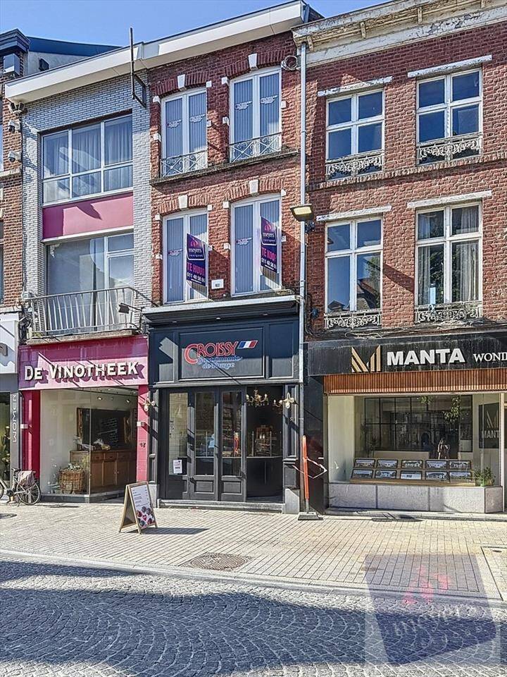 Handelszaak te huur in Sint-Truiden 3800 1550.00€ slaapkamers m² - Zoekertje 499677