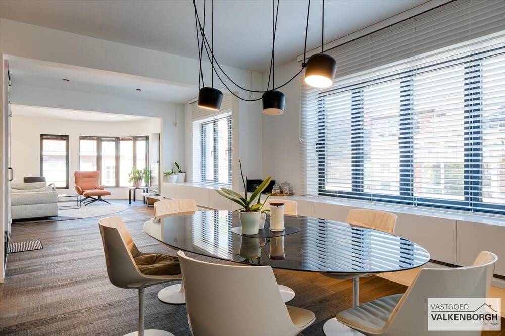 Huis te  koop in Hasselt 3500 850000.00€ 3 slaapkamers 294.00m² - Zoekertje 497398