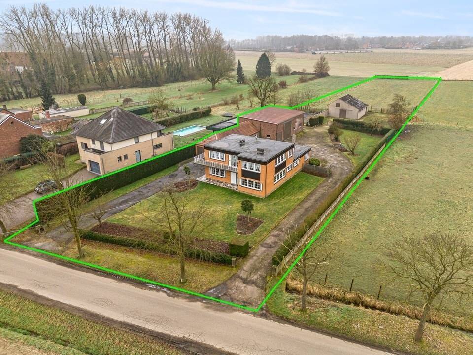 Huis te koop in Diepenbeek 3590 540000.00€ 4 slaapkamers 352.00m² - Zoekertje 497643