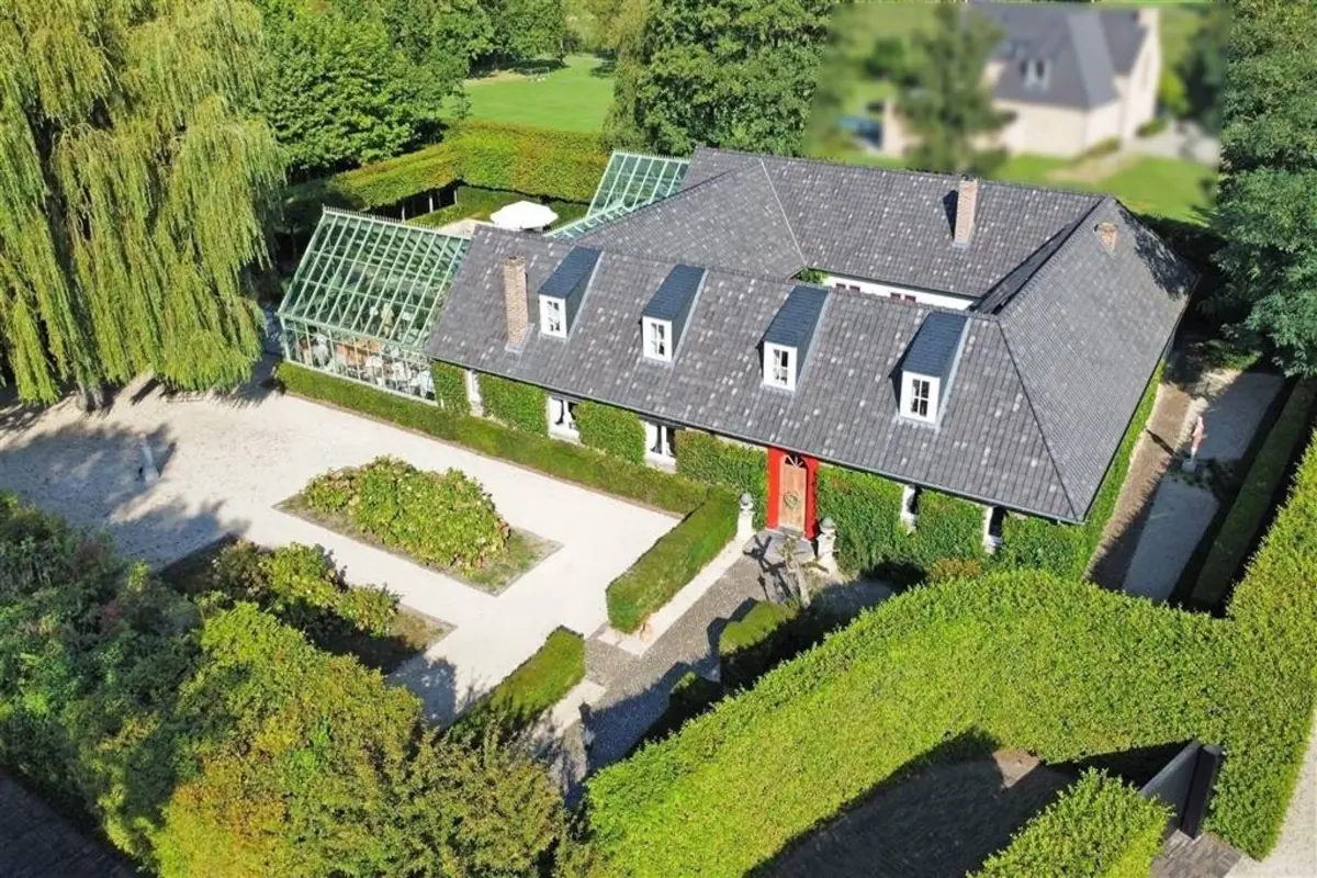 Villa te koop in Hasselt 3500 0.00€ 4 slaapkamers 582.00m² - Zoekertje 498182