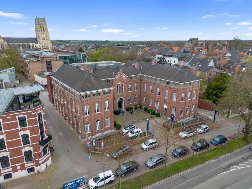 Appartement te koop in Tongeren 3700 0.00€ 4 slaapkamers 365.00m² - Zoekertje 497115