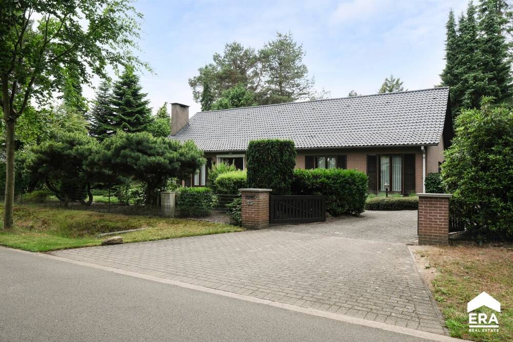 Villa te  koop in Neerpelt 3910 599000.00€ 4 slaapkamers 259.00m² - Zoekertje 496660