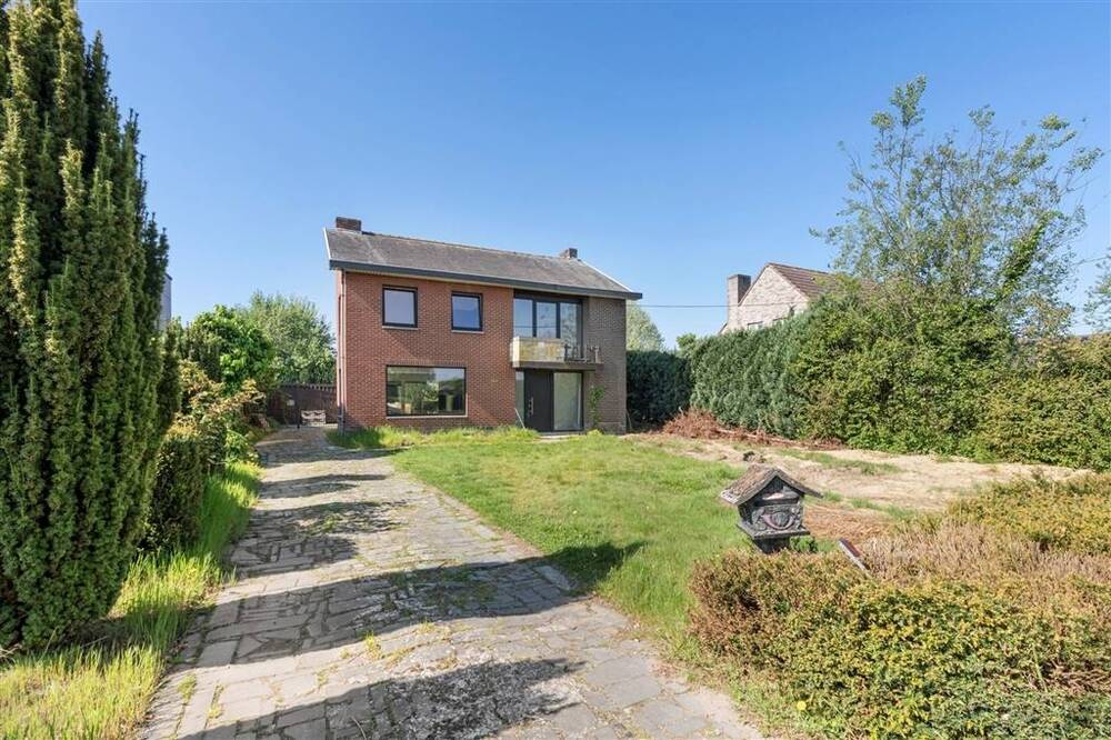 Huis te  koop in Bree 3960 395000.00€ 3 slaapkamers 179.00m² - Zoekertje 496867