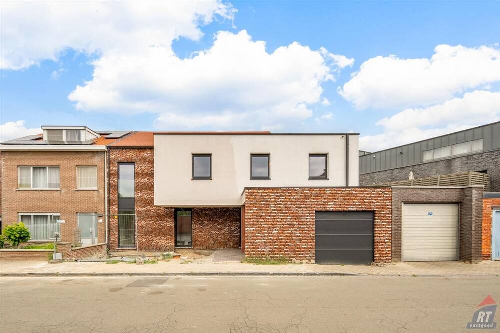 Appartement te koop in Sint-Truiden 3800 219000.00€ 2 slaapkamers 65.00m² - Zoekertje 495064