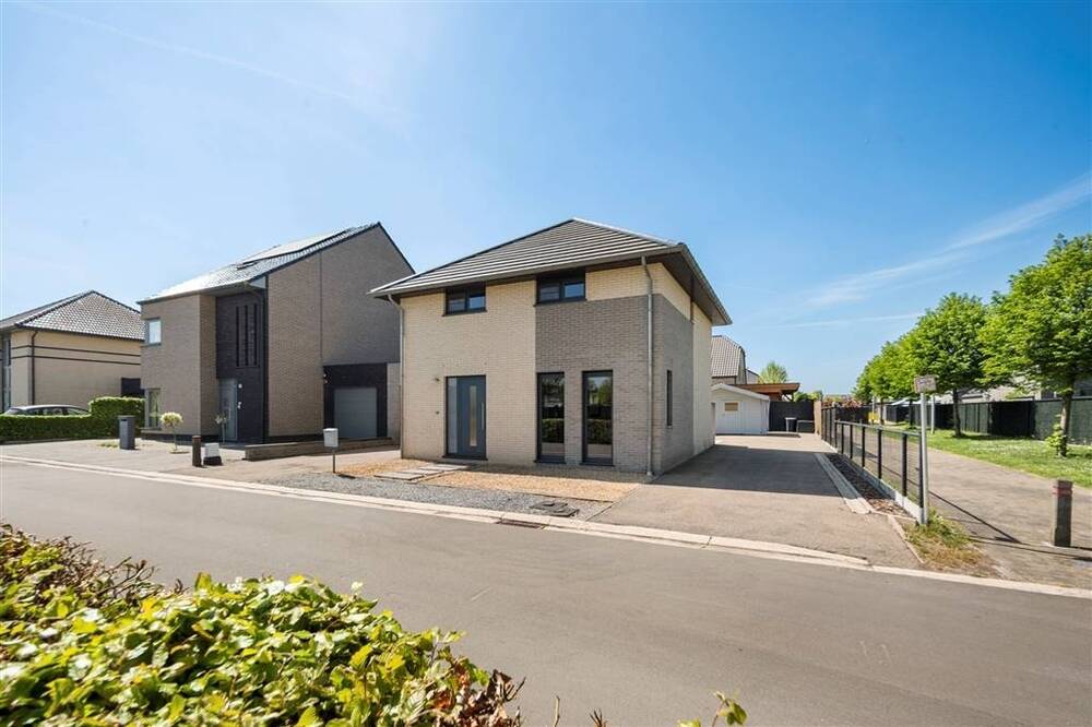 Huis te koop in Hechtel 3940 385000.00€ 3 slaapkamers 148.90m² - Zoekertje 495873