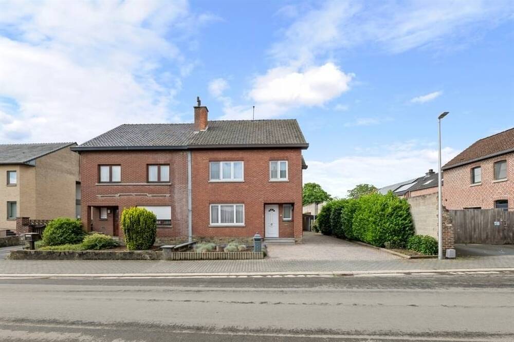 Huis te koop in Tongeren 3700 219000.00€ 3 slaapkamers 164.00m² - Zoekertje 495986