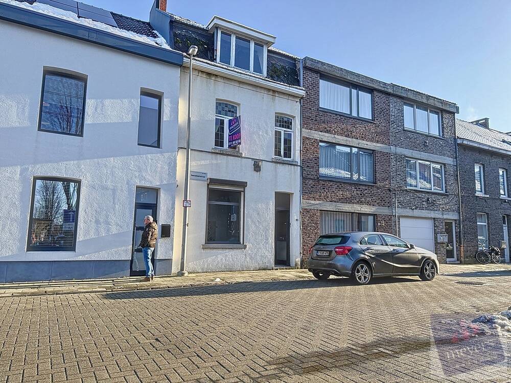Huis te  koop in Hasselt 3500 219000.00€ 3 slaapkamers 137.00m² - Zoekertje 493918