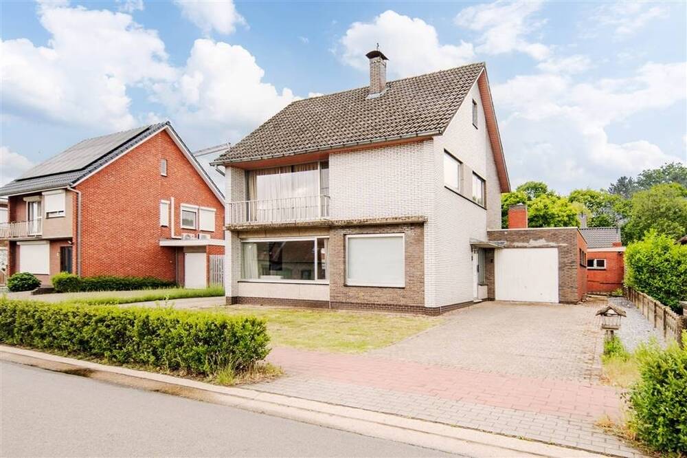 Huis te  koop in Sint-Huibrechts-Lille 3910 320000.00€ 4 slaapkamers 201.00m² - Zoekertje 505729