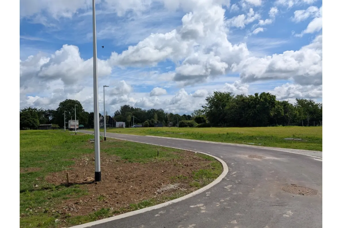 Grond te  koop in Heers 3870 115000.00€  slaapkamers m² - Zoekertje 506320