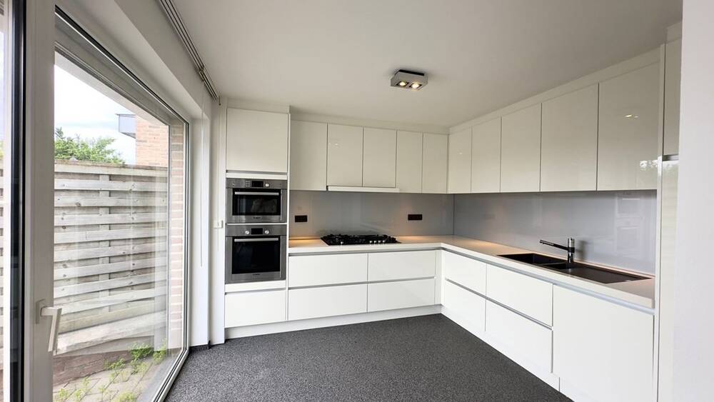 Appartement te  huur in Riemst 3770 850.00€ 2 slaapkamers m² - Zoekertje 508235