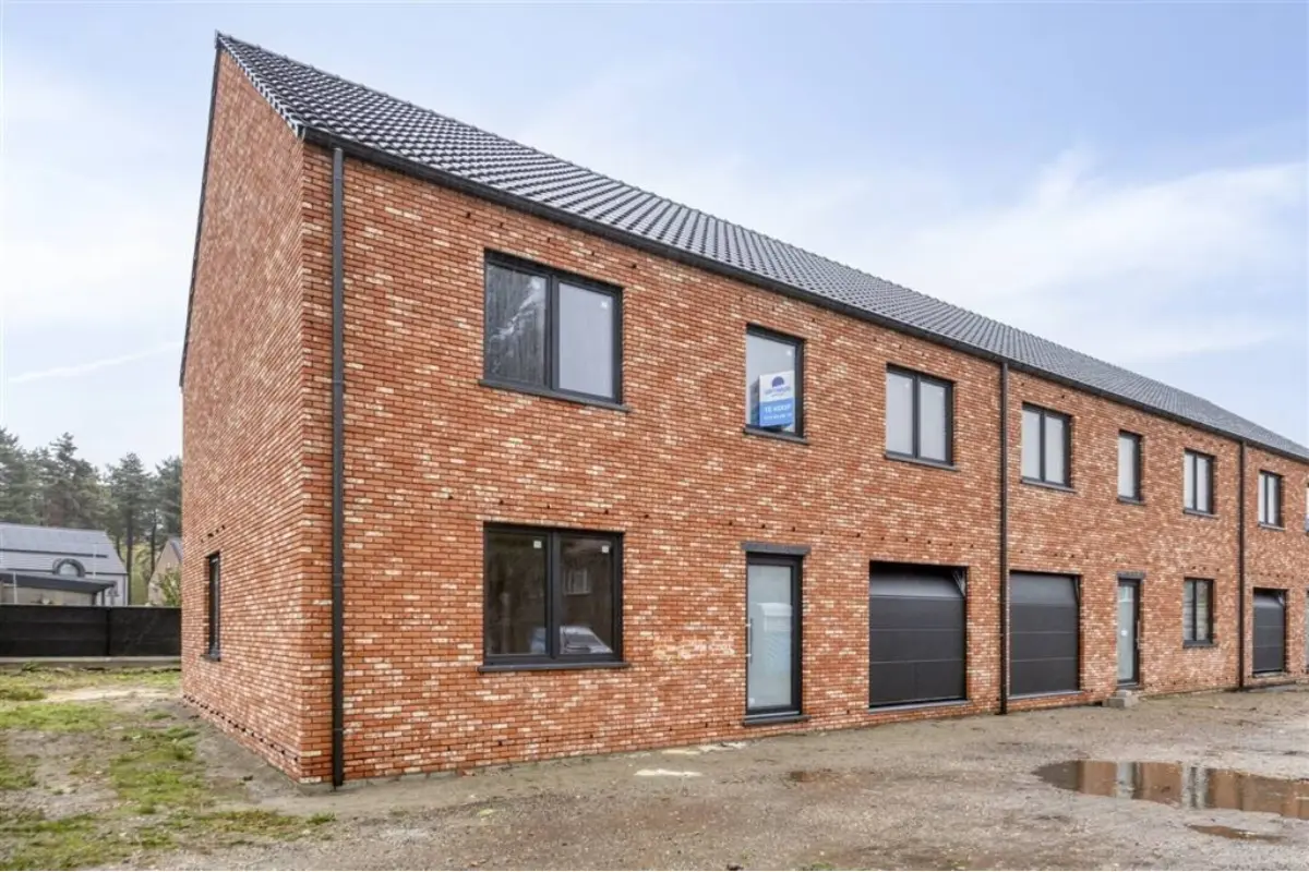 Huis te  koop in Zolder 3550 286000.00€ 4 slaapkamers 220.00m² - Zoekertje 509991