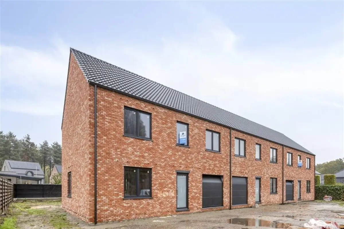 Huis te  koop in Zolder 3550 275000.00€ 4 slaapkamers 220.00m² - Zoekertje 509990