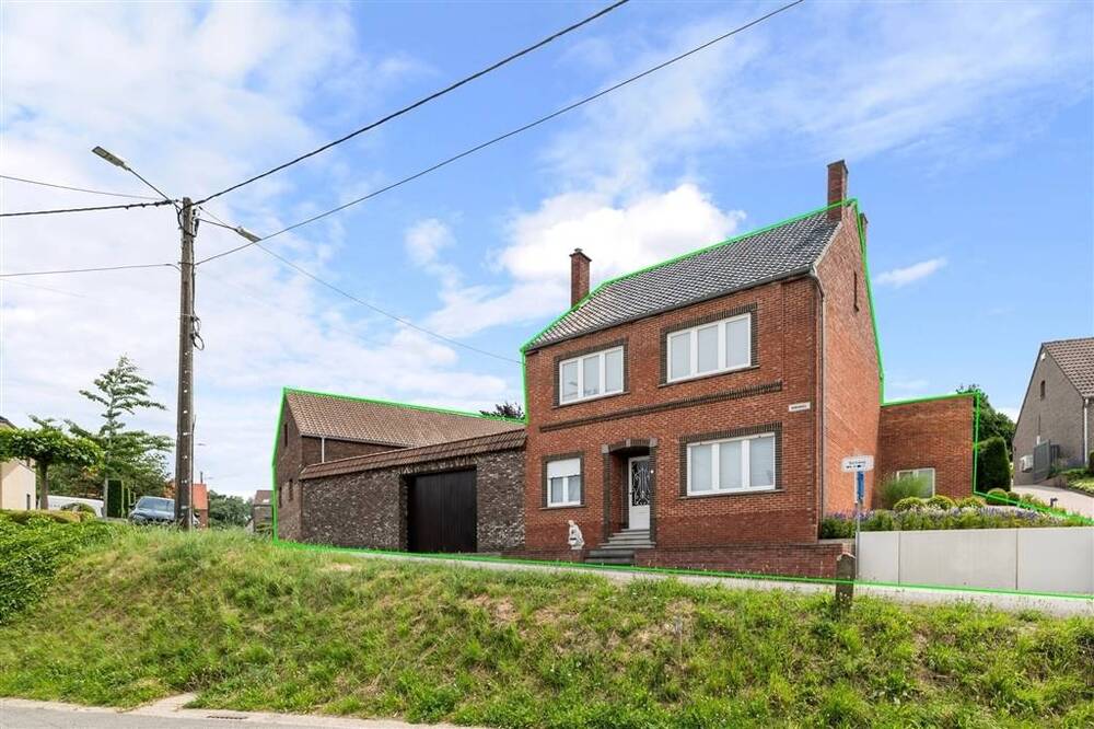 Huis te  koop in Kerkom-bij-Sint-Truiden 3800 439000.00€ 4 slaapkamers 221.00m² - Zoekertje 514401