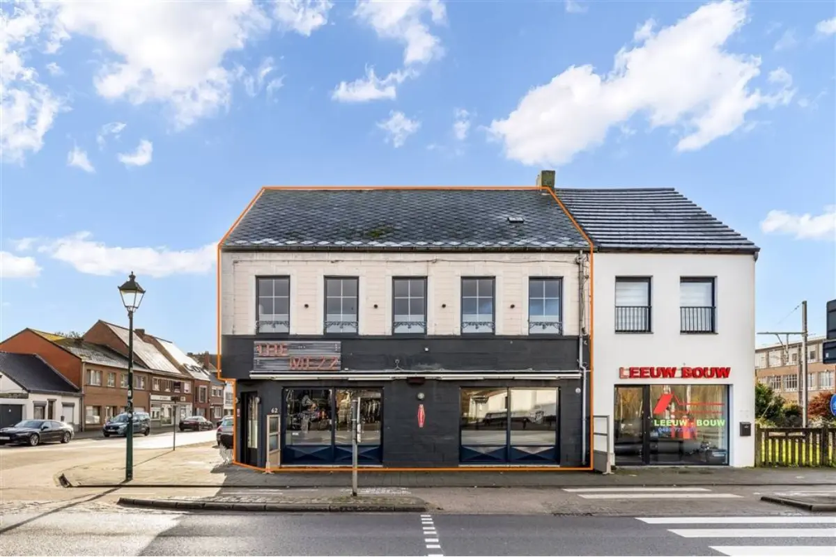 Handelszaak te  koop in Leopoldsburg 3970 215000.00€  slaapkamers 231.00m² - Zoekertje 517765