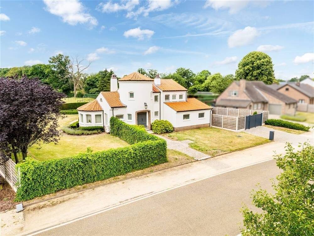 Huis te koop in Heusden-Zolder 3550 635000.00€ 2 slaapkamers 221.00m² - Zoekertje 516468