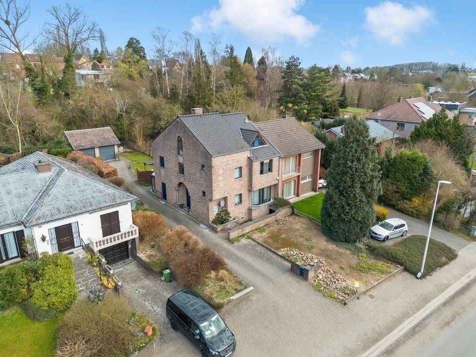 Huis te koop in Berg 3700 450000.00€ 5 slaapkamers 359.00m² - Zoekertje 515588