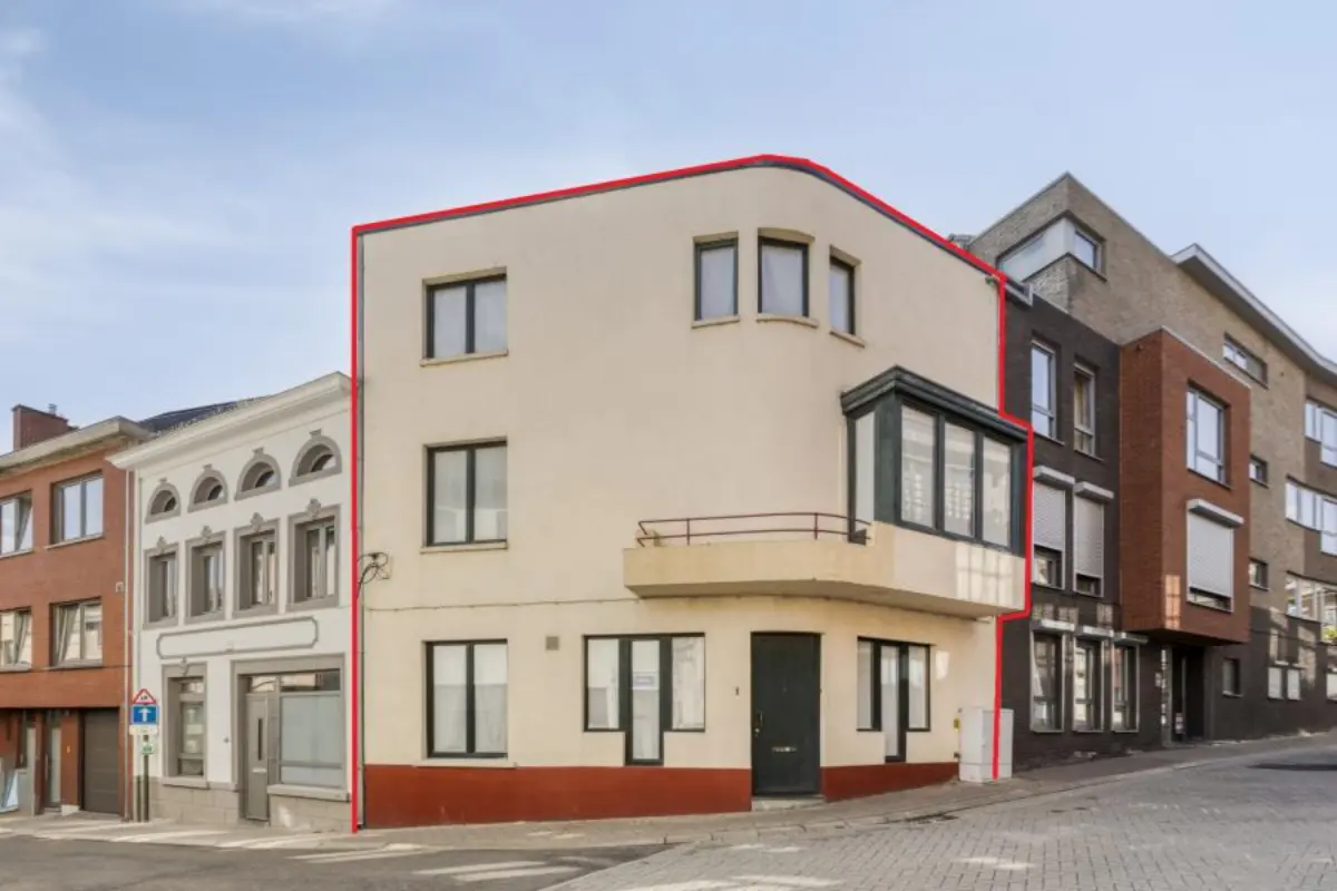 Huis te  koop in Tongeren 3700 0.00€ 2 slaapkamers 97.00m² - Zoekertje 515445