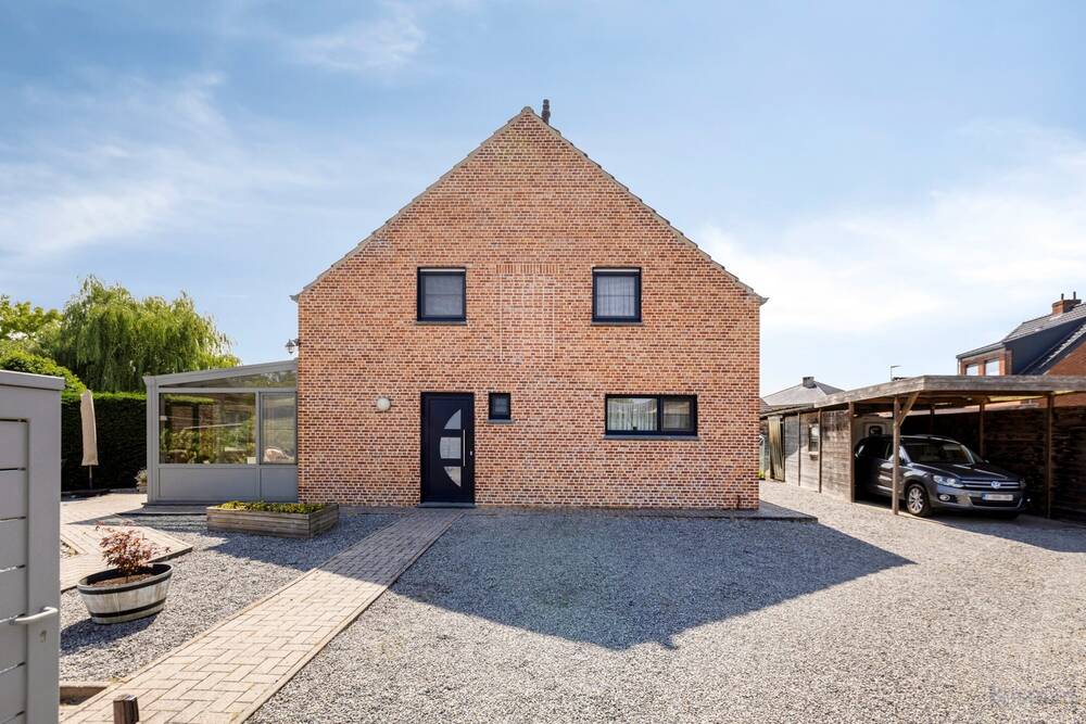 Huis te  koop in Tessenderlo 3980 328000.00€ 2 slaapkamers 124.00m² - Zoekertje 518197