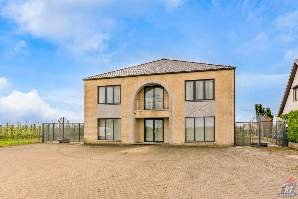 Handelszaak te koop in Sint-Truiden 3800 549000.00€ 4 slaapkamers 380.00m² - Zoekertje 520668