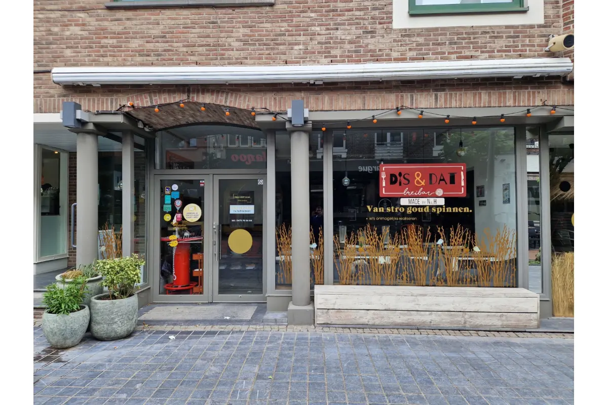 Handelszaak te  huur in Genk 3600 1690.00€  slaapkamers 100.00m² - Zoekertje 520863