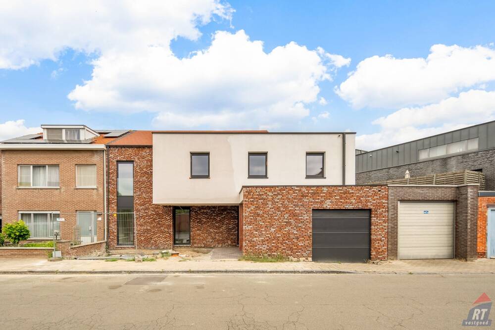 Appartement te koop in Sint-Truiden 3800 219000.00€ 2 slaapkamers 65.00m² - Zoekertje 522270