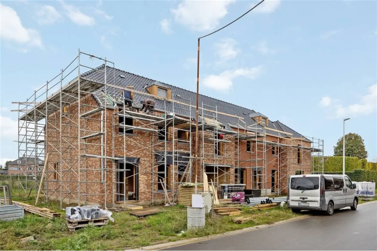 Huis te  koop in Zonhoven 3520 415360.00€ 3 slaapkamers 180.93m² - Zoekertje 527264