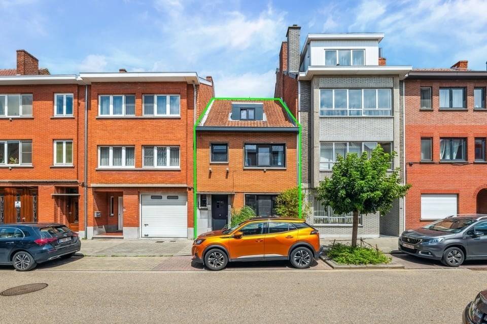 Huis te koop in Hasselt 3500 330000.00€ 4 slaapkamers 163.00m² - Zoekertje 527558