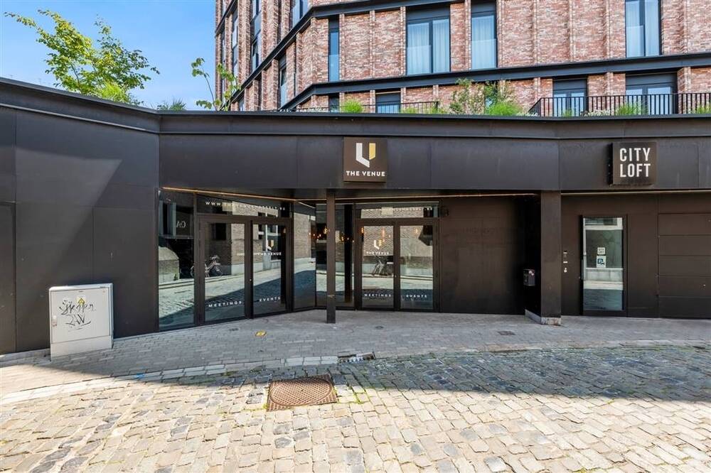 Handelszaak te  koop in Hasselt 3500 1590000.00€  slaapkamers 351.00m² - Zoekertje 527621