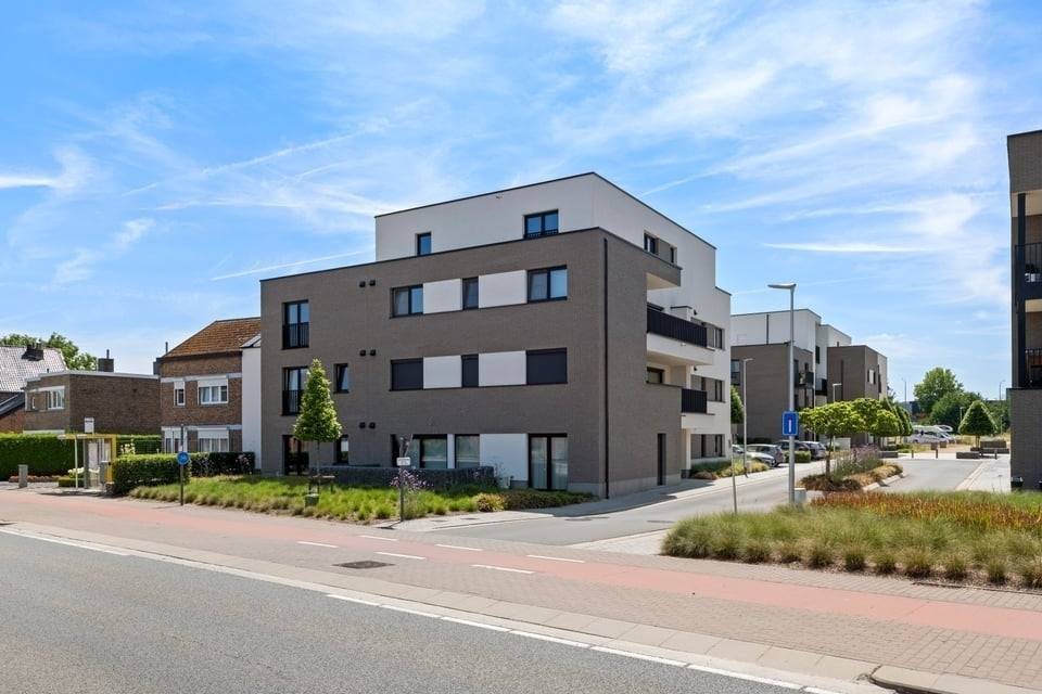 Appartement te  koop in Sint-Truiden 3800 298000.00€ 1 slaapkamers 78.00m² - Zoekertje 527564